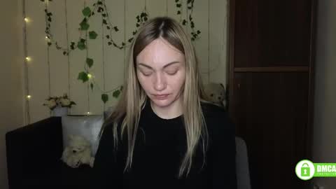 Snapshot of adalina_teacher chatting on May 8, 11:26 am Adalina online show from May 8, 11:26 am