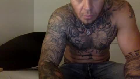Snapshot of adam00515000 chatting on June 18, 9:14 am adam00515000 online show from June 18, 9:14 am