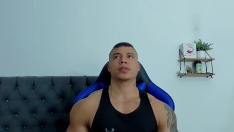 Snapshot of adam_boss chatting on November 14, 2:16 pm adam boss online show from November 14, 2:16 pm