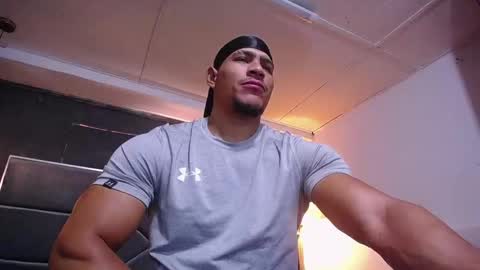adam_fit19cm online show from March 20, 2:11 pm