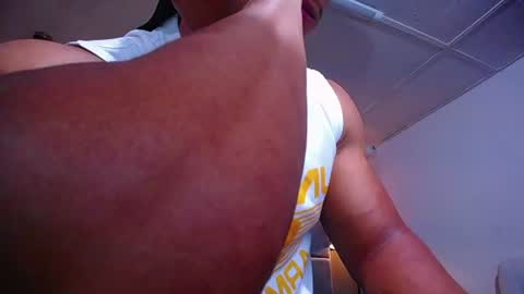 adam_fit19cm online show from July 1, 1:45 pm