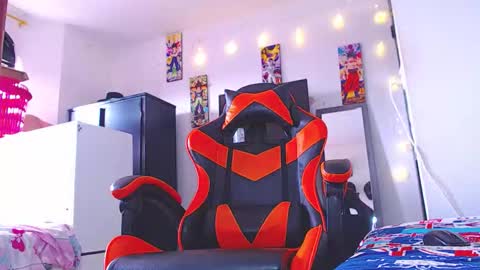 Snapshot of adam_hot11 chatting on March 16, 1:59 pm adam hot11 online show from March 16, 1:59 pm