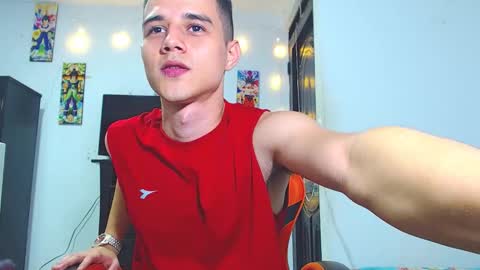 Snapshot of adam_hot11 chatting on March 17, 3:00 am adam hot11 online show from March 17, 3:00 am