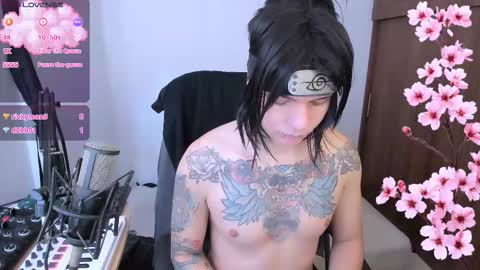  Adam online show from March 18, 3:26 pm