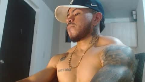 adam shilder7 online show from July 7, 4:37 am