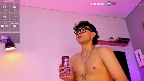 Snapshot of adam_sword4 chatting on December 17, 1:33 am Alan and Jordan online show from December 17, 1:33 am