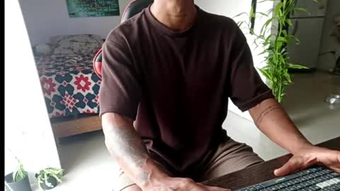Adam Valencia online show from June 9, 3:45 pm