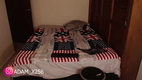 Snapshot of adam_x256 chatting on January 10, 8:48 pm instagram adam x256 online show from January 10, 8:48 pm