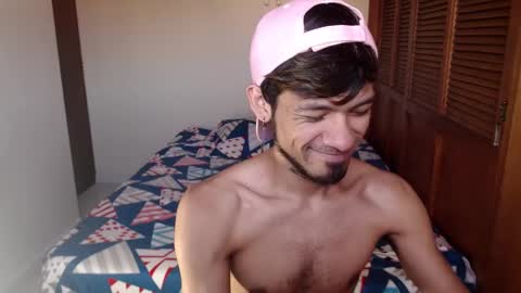 Snapshot of adam_x256 chatting on January 14, 9:51 pm instagram adam x256 online show from January 14, 9:51 pm