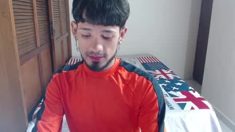 Snapshot of adam_x256 chatting on January 29, 1:37 am instagram adam x256 online show from January 29, 1:37 am