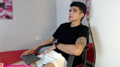 Snapshot of adama_soa chatting on February 6, 9:43 am Hello guys excuse my absence I will be absent for several days for health reasons I hope you understand thank you very much. online show from February 6, 9:43 am