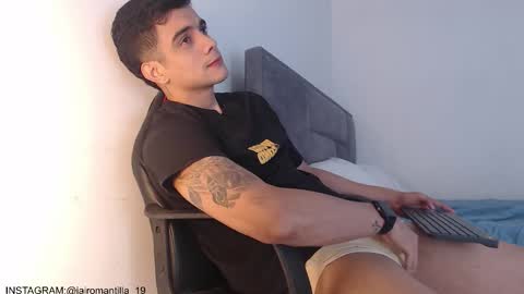 Snapshot of adama_soa chatting on January 8, 4:59 am Hello guys excuse my absence I will be absent for several days for health reasons I hope you understand thank you very much. online show from January 8, 4:59 am