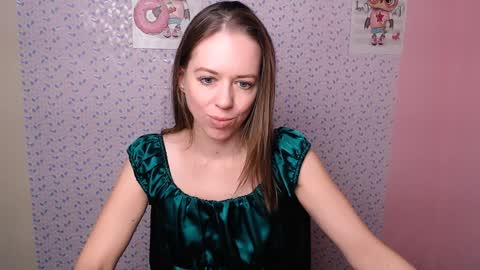 adamais_ online show from December 22, 10:06 am