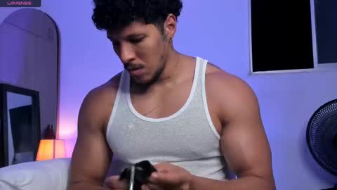 adambrocs1 online show from June 4, 3:12 am
