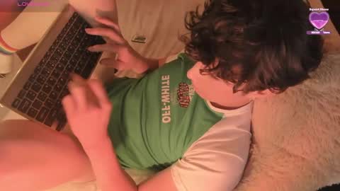 Snapshot of adamdayt chatting on January 22, 4:13 am Adam Dayt online show from January 22, 4:13 am