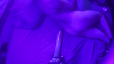 Snapshot of adamineve chatting on January 19, 11:00 pm adamineve online show from January 19, 11:00 pm