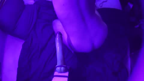 Snapshot of adamineve chatting on February 20, 11:42 am adamineve online show from February 20, 11:42 am