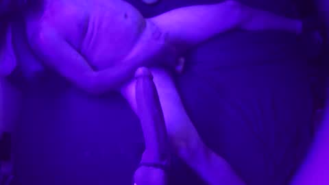 Snapshot of adamineve chatting on October 4, 9:29 am adamineve online show from October 4, 9:29 am