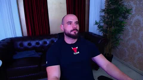 Snapshot of adamjameson chatting on October 24, 4:53 am AdamJameson online show from October 24, 4:53 am