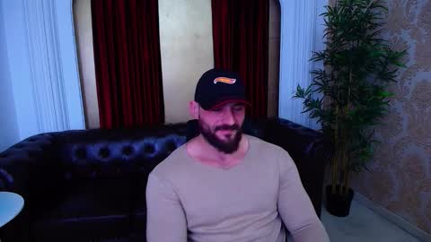 Snapshot of adamjameson chatting on October 29, 5:20 am AdamJameson online show from October 29, 5:20 am