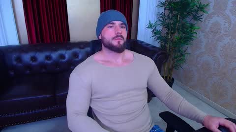 Snapshot of adamjameson chatting on November 4, 6:01 am AdamJameson online show from November 4, 6:01 am