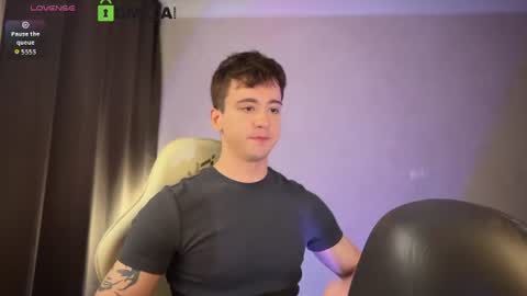 Hi Im Adam Glad to see u here 3 And its my first day online show from June 27, 12:22 pm