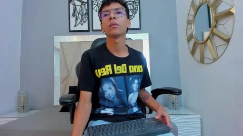 Adams Bobby online show from January 9, 11:24 am