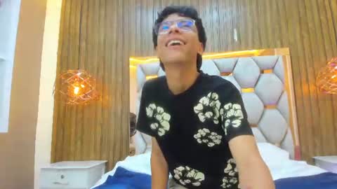 Adams Bobby online show from June 11, 11:19 am