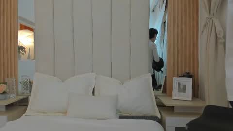 Adams Bobby online show from July 13, 11:46 am