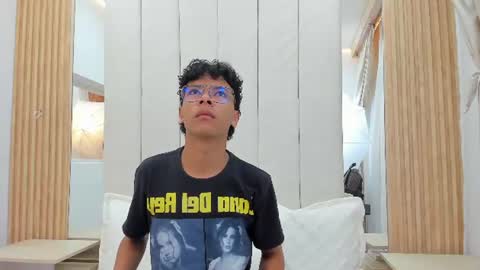 Adams Bobby online show from July 16, 11:05 am