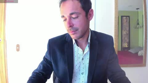Im Adams Sanz online show from May 1, 7:18 pm