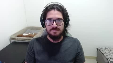 Snapshot of adamussutekh chatting on October 1, 9:59 am Adam online show from October 1, 9:59 am