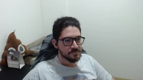 Snapshot of adamussutekh chatting on December 19, 12:12 pm Adam online show from December 19, 12:12 pm