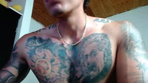 Snapshot of adan_hudson chatting on December 3, 12:24 am Anderson online show from December 3, 12:24 am