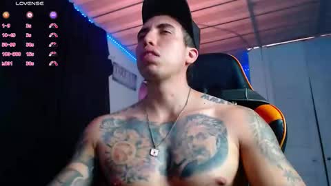 Snapshot of adan_hudson chatting on November 8, 3:23 pm Anderson online show from November 8, 3:23 pm