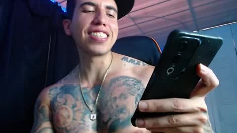 Snapshot of adan_hudson chatting on November 10, 2:05 pm Anderson online show from November 10, 2:05 pm