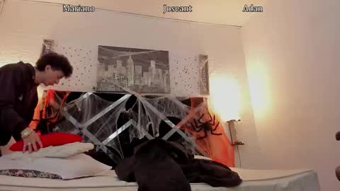 Snapshot of adan_oriol chatting on October 26, 3:12 am Adan Oriol online show from October 26, 3:12 am