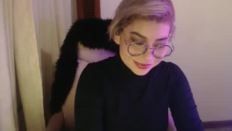 adan_romanoff online show from April 7, 5:30 am