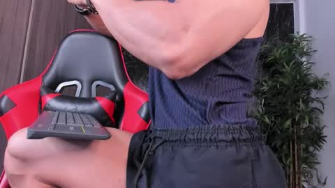 Adan Sin online show from February 4, 4:57 pm