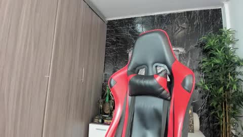 Adan Sin online show from April 30, 4:24 pm