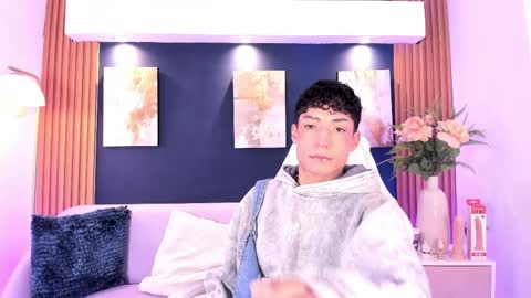 Adan  online show from June 4, 12:33 pm
