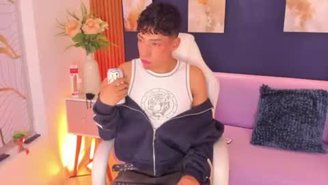 Adan  online show from June 19, 12:42 pm