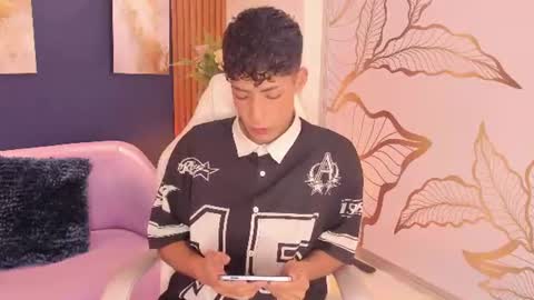 Adan  online show from June 23, 12:36 pm