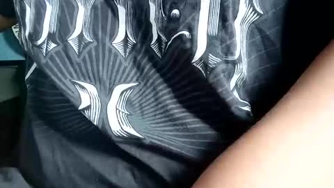 Snapshot of adarkvid420tj chatting on October 13, 7:25 pm adarkvid420tj online show from October 13, 7:25 pm