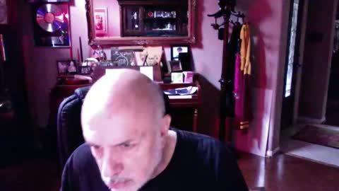 add_me_2 online show from December 14, 5:07 pm