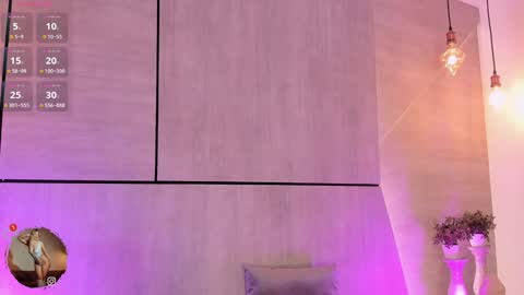 A D D I S O N  online show from January 11, 10:40 pm