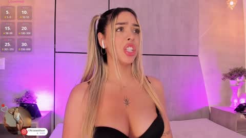 A D D I S O N  online show from January 21, 11:13 pm