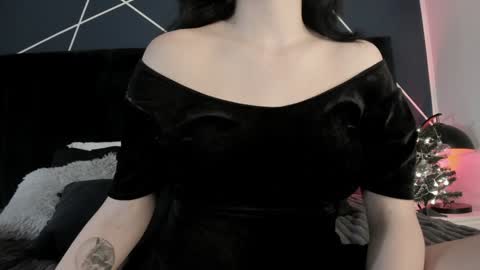 Ade  online show from December 23, 7:41 pm