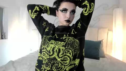 Snapshot of adeelinee chatting on March 11, 11:15 pm Ade online show from March 11, 11:15 pm