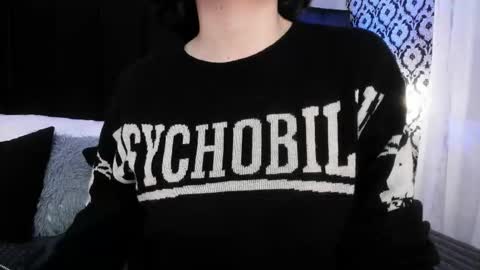 Snapshot of adeelinee chatting on September 29, 7:40 pm Ade online show from September 29, 7:40 pm